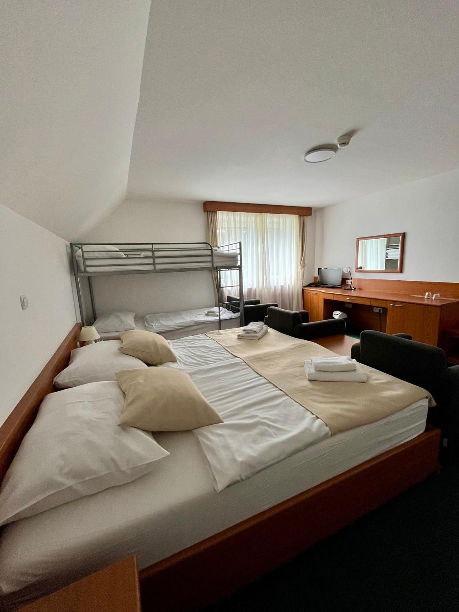 Hotel Tisa Pohorje Hočko Pohorje Zewnętrze zdjęcie